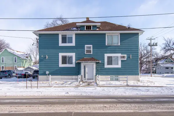 120 University Drive S, Fargo, ND 58103