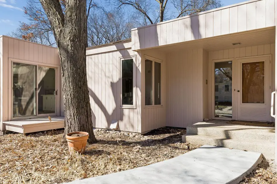 7117 Gleason Road, Edina, MN 55439 - #2