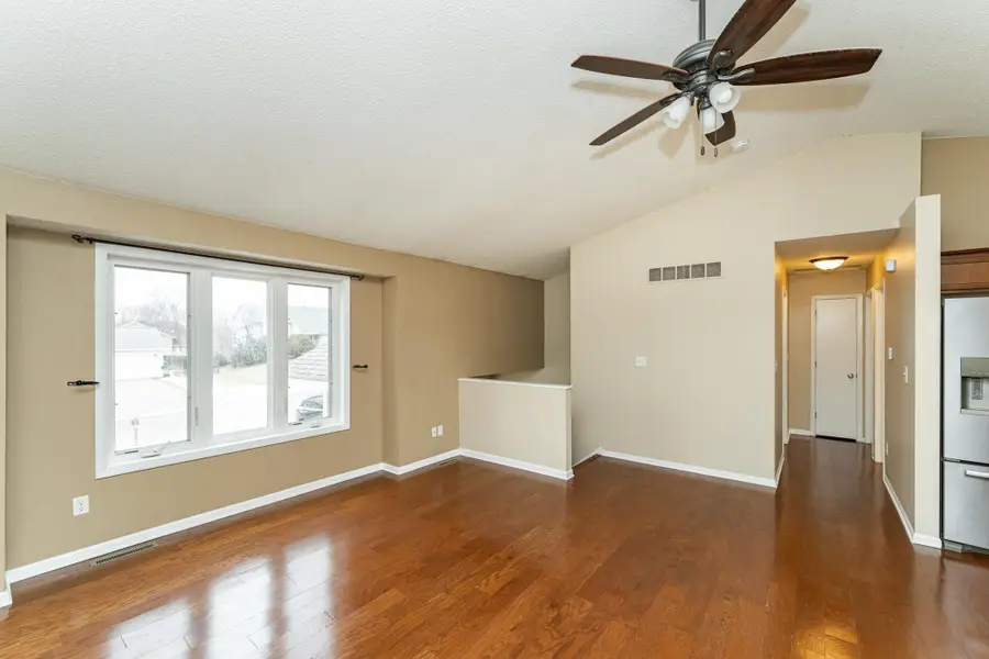 5718 Shetland Drive Nw, Rochester, MN 55901 - Image #3