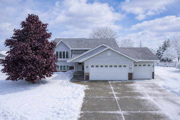 211 Clover Court, Jordan, MN 55352