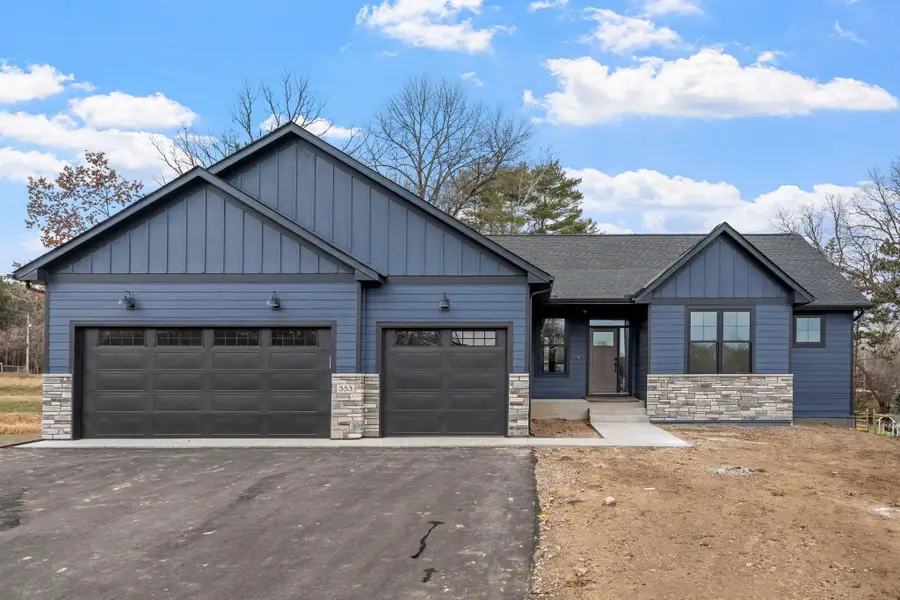 3916 Mcmenemy Street, Vadnais Heights, MN 55127 - #2