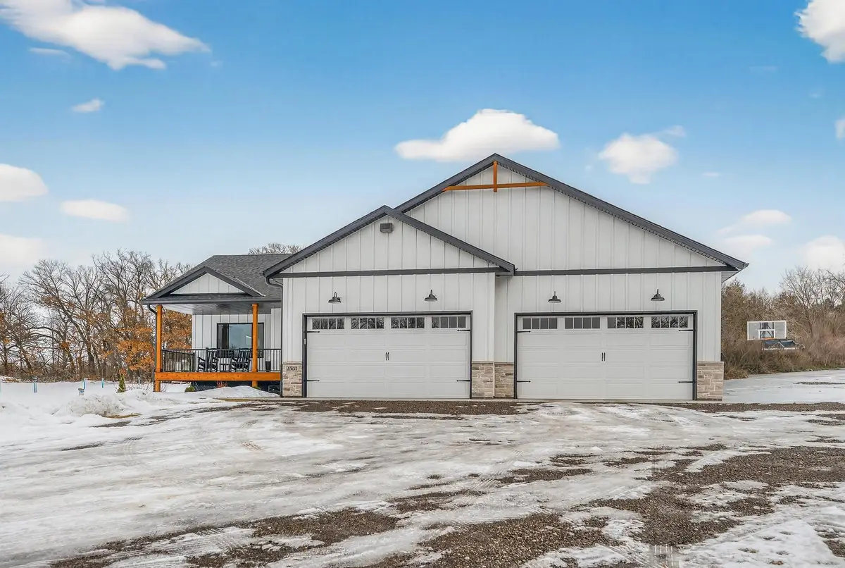 27835 143rd Street Nw, Zimmerman, MN 55398 - Image #1
