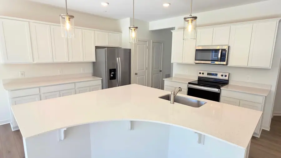 4747 Airlake Drive, Woodbury, MN 55129 - Image #2