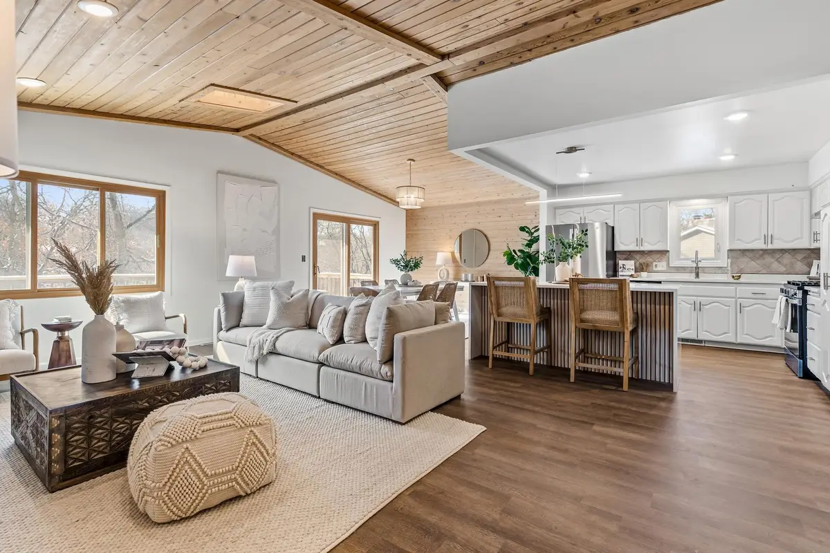 104 Belmont Road, Apple Valley, MN 55124 - #1