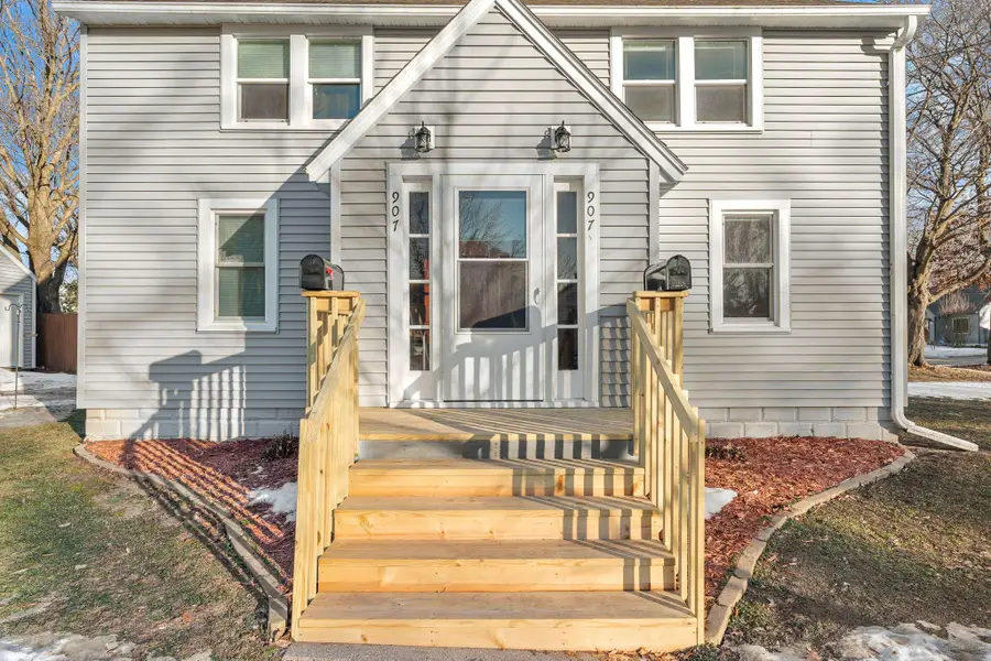 907 8th Street Se, Austin, MN 55912 - Image #2