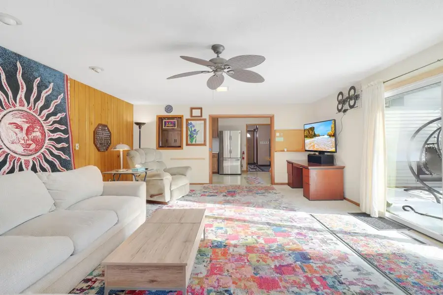 3407 Emerald Drive, Saint Paul, MN 55110 - #2