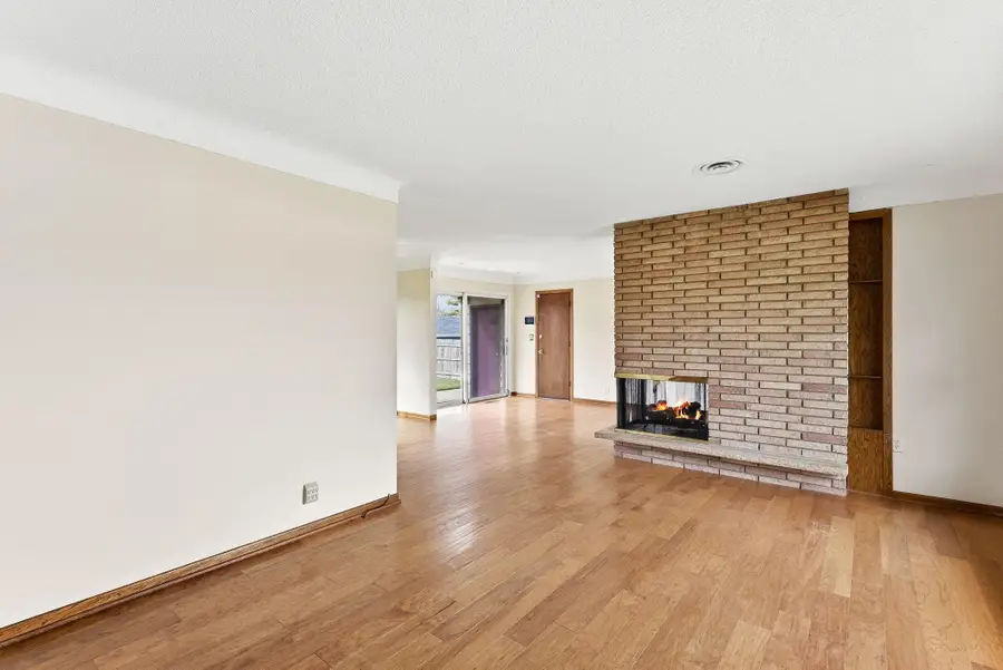 1460 Arlington Avenue E, Saint Paul, MN 55106 - #3