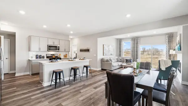 17050 Draper Way, Lakeville, MN 55044