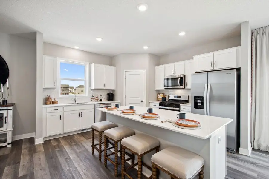 17053 Draper Way, Lakeville, MN 55044 - Image #2