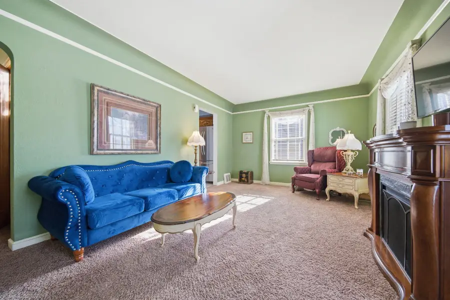 5404 Fremont Avenue N, Brooklyn Center, MN 55430 - Image #2