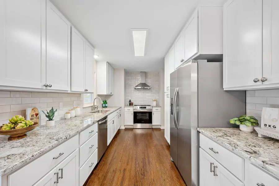 10016 Irwin Road, Bloomington, MN 55437 - Image #2