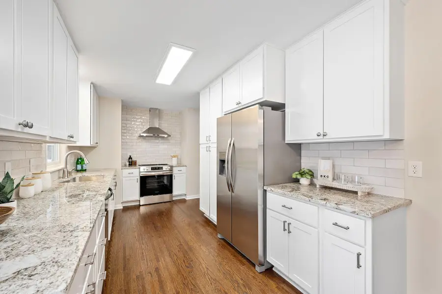 10016 Irwin Road, Bloomington, MN 55437 - Image #3