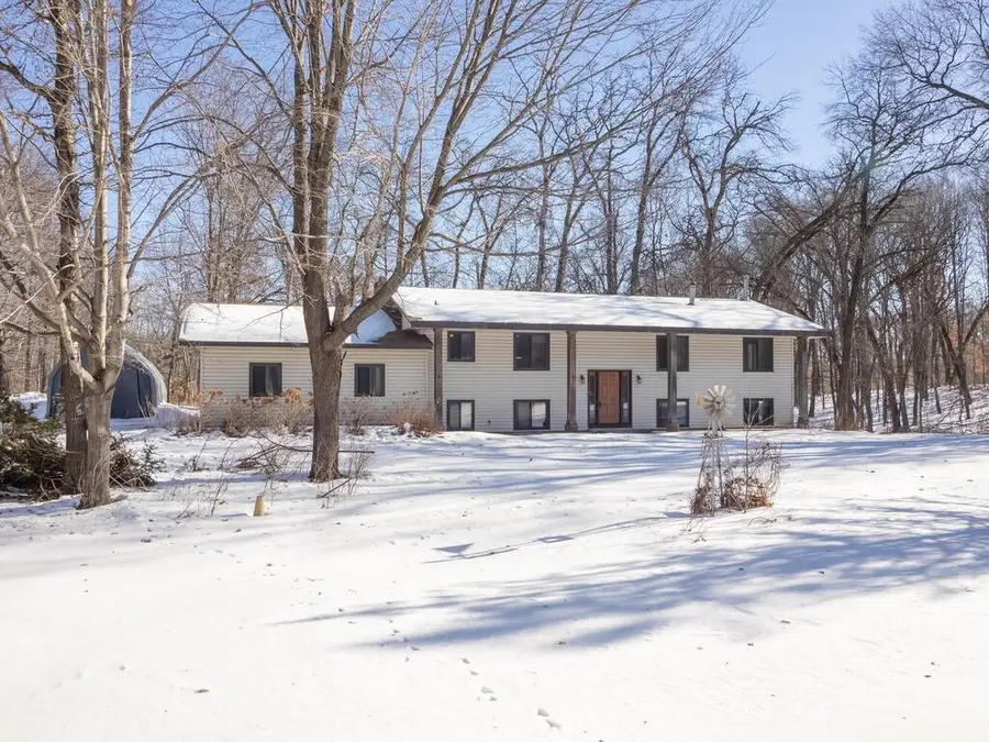 22525 Linnet Street Nw, Bethel, MN 55005 - Image #2