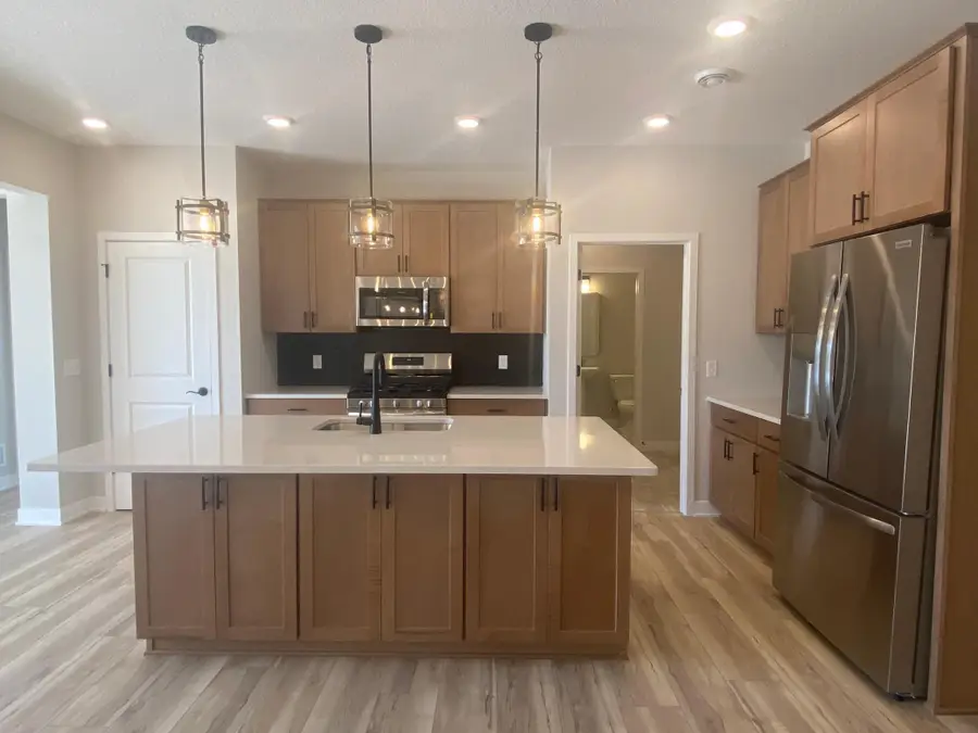 13763 Hollybrook Circle, Apple Valley, MN 55124 - Image #3