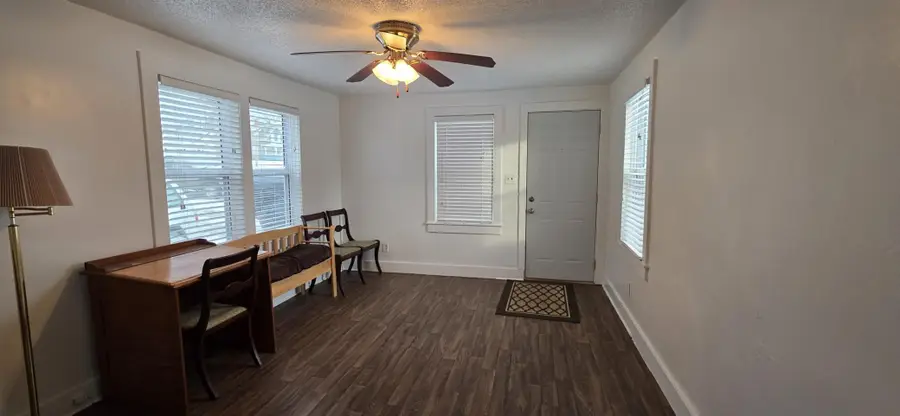 438 5th Avenue Nw, Valley City, ND 58072 - Image #2