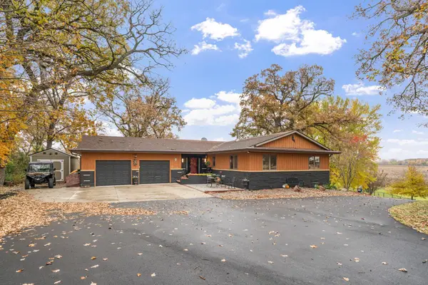 74500 240th Street, Albert Lea, MN 56007