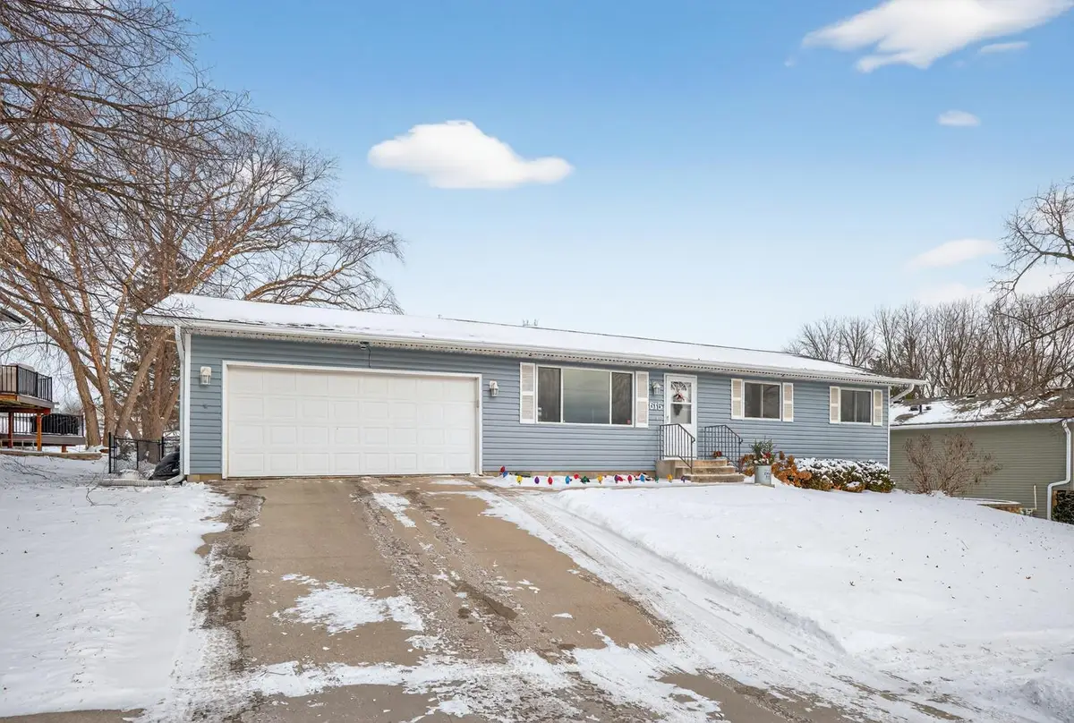 615 Meadow Run Drive Sw, Rochester, MN 55902 - #1