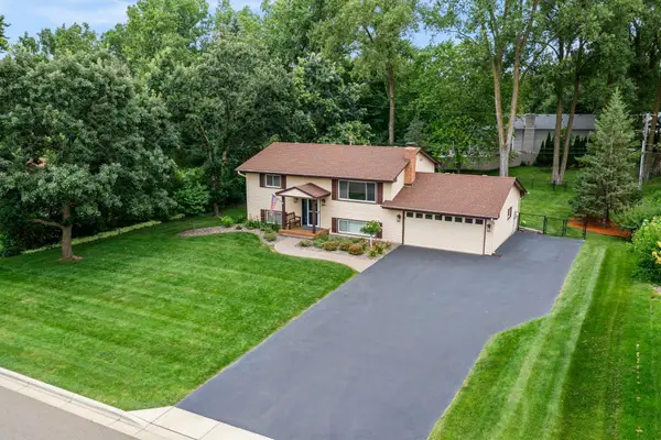 10604 32nd Avenue N, Plymouth, MN 55441