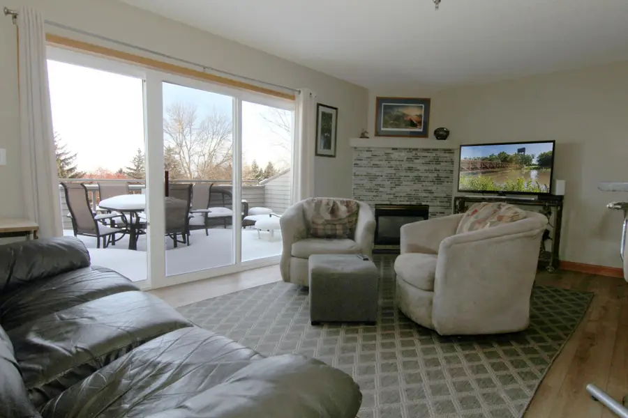 7337 Bond Way #18, Inver Grove Heights, MN 55076 - Image #2