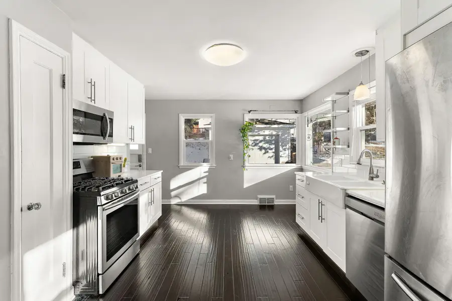 1018 Delaware Avenue, West Saint Paul, MN 55118 - Image #2