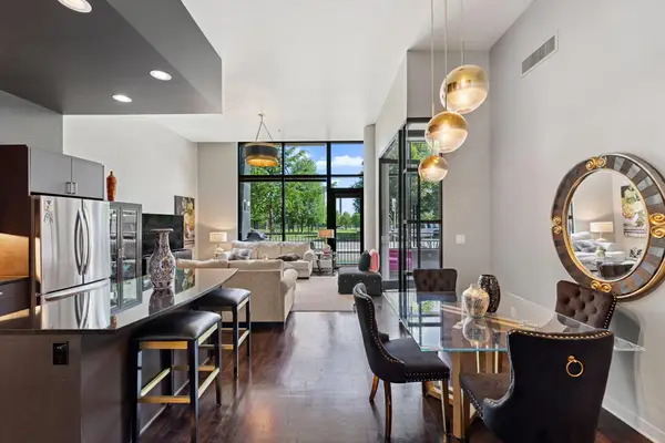 215 10th Avenue S #112, Minneapolis, MN 55415