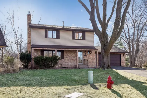 1912 Serendipity Court, New Brighton, MN 55112