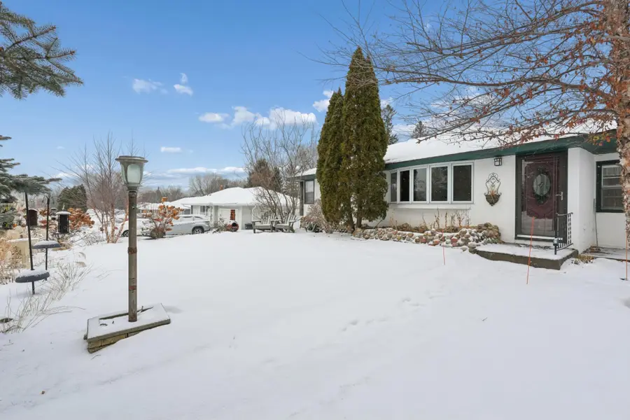 1515 Viking Drive E, Maplewood, MN 55109 - Image #3