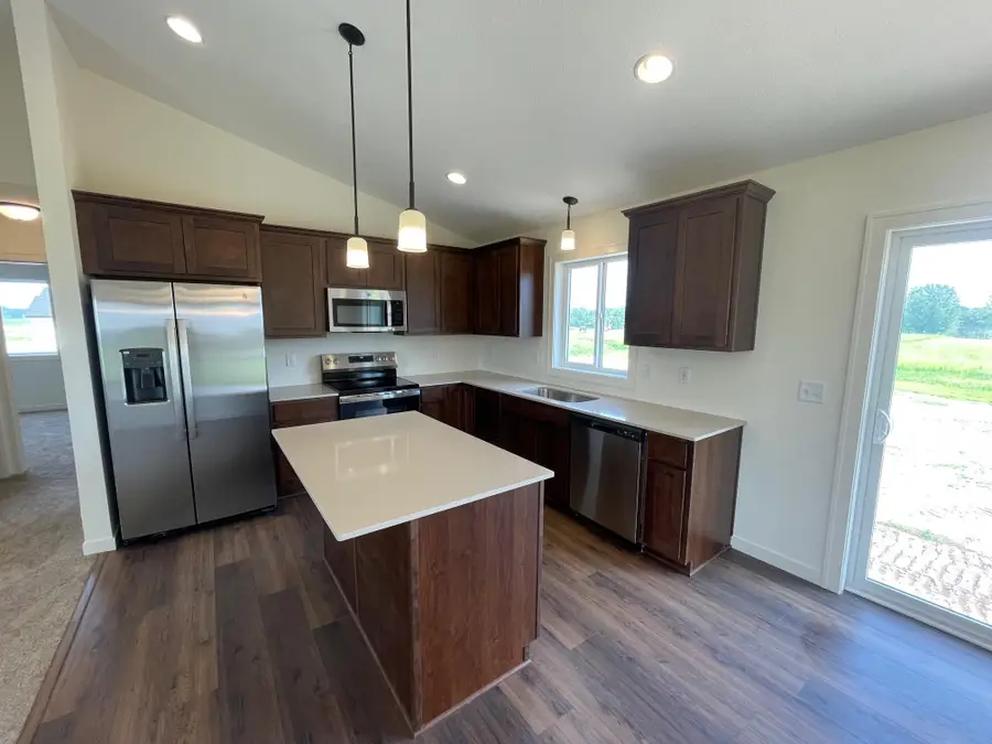 2564 341st Avenue Nw, Cambridge, MN 55008 - Image #3