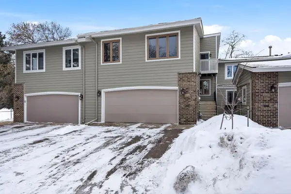 6769 W 82nd Street, Bloomington, MN 55438