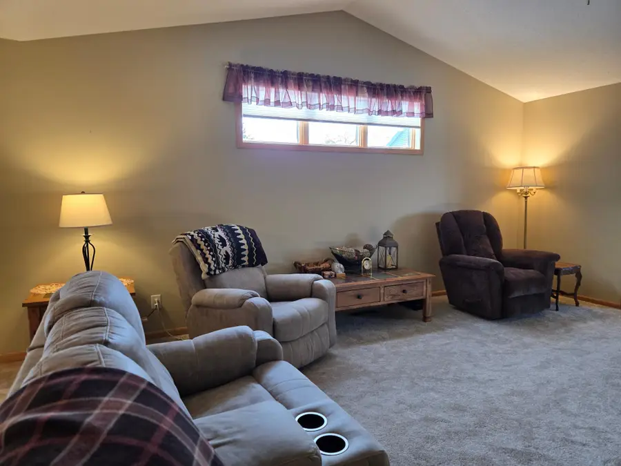 1907 Upper Trentwood Circle Ne, Willmar, MN 56201 - Image #2
