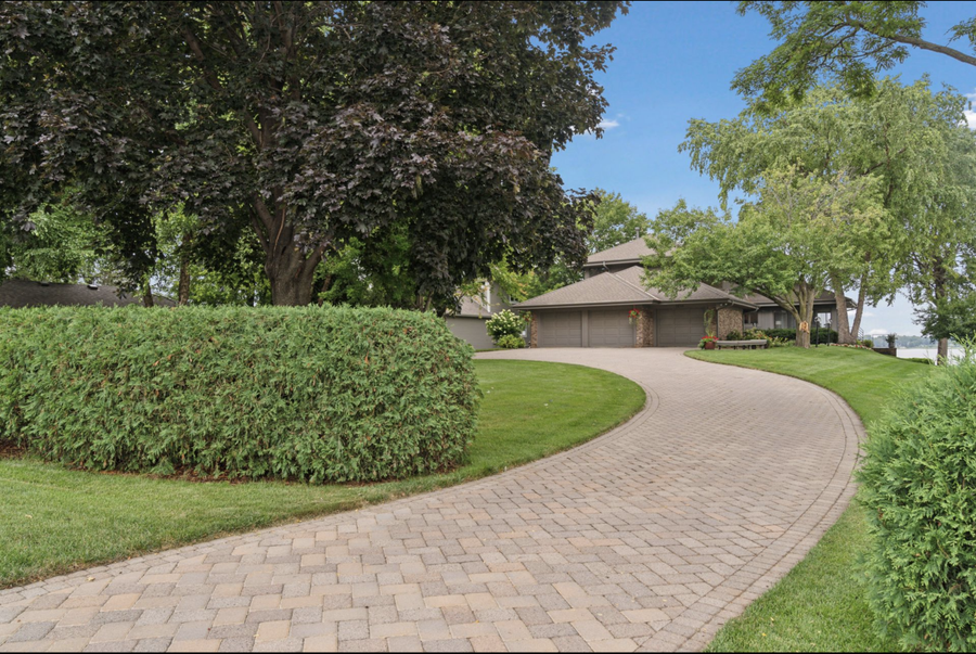 2255 S Shore Boulevard, White Bear Lake, MN 55110 - #2