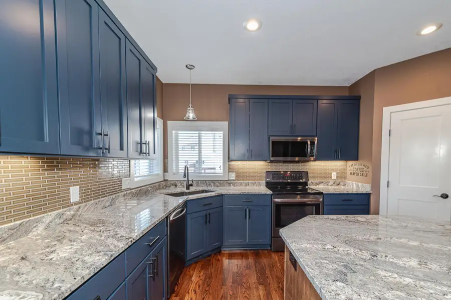 20791 Gemini Trail, Lakeville, MN 55044 - Image #2