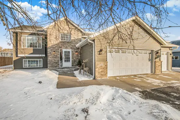 945 Sundance Court, Sartell, MN 56377