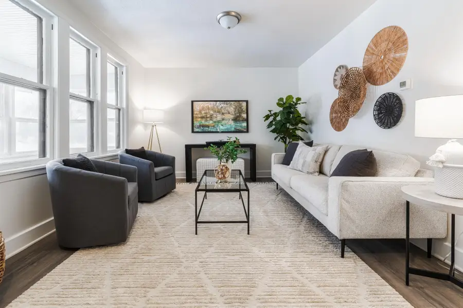 401 Rose Avenue E, Saint Paul, MN 55130 - Image #2