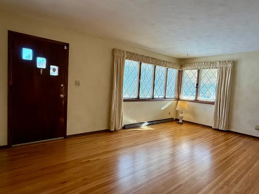 483 Birmingham Street, Saint Paul, MN 55106 - Image #2