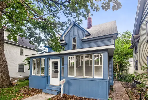 682 Fairview Avenue N, Saint Paul, MN 55104