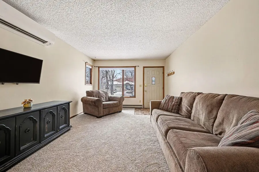 312 Arcadian Place #8, Buffalo, MN 55313 - Image #2