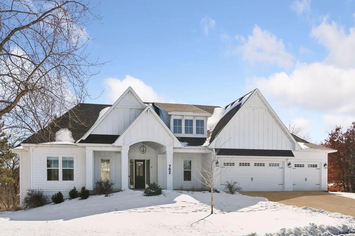 752 Summerbrooke Circle, Eagan, MN 55123 - #1