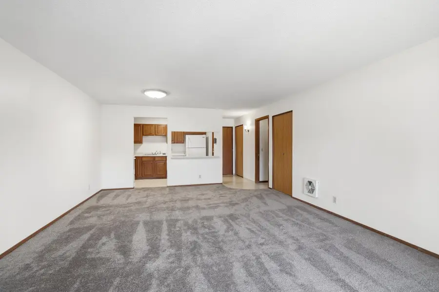 10441 Greenbrier Road #120, Minnetonka, MN 55305 - Image #3