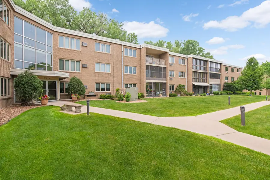 4370 Brookside Court #106, Edina, MN 55436 - #3