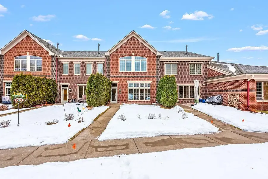 11780 Vermillion Street Ne #E, Blaine, MN 55449 - Image #2