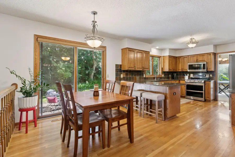 212 Geneva Boulevard, Burnsville, MN 55306 - #2