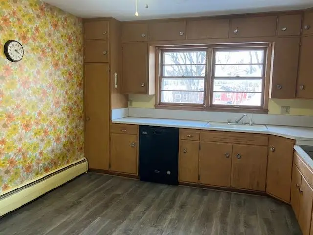 235 9th Avenue Se, Waseca, MN 56093 - Image #3