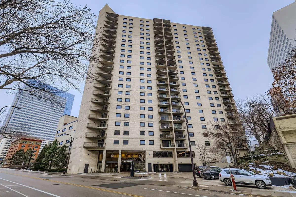 1225 Lasalle Avenue #905, Minneapolis, MN 55403 - Image #1