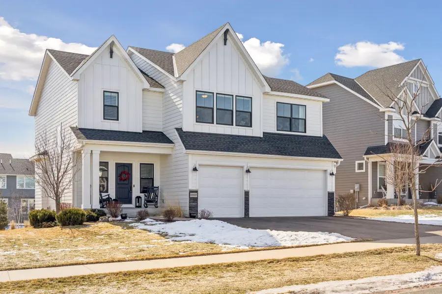 10693 39th Street N, Lake Elmo, MN 55042 - #2