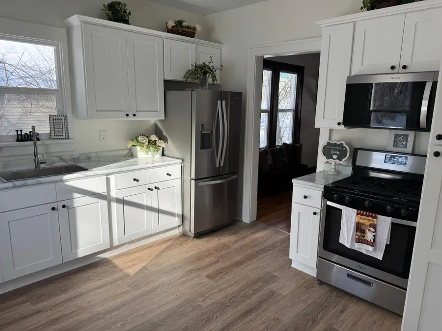 306 E 2nd Street, Albert Lea, MN 56007 - Image #2