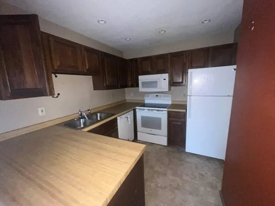 6368 Saint Johns Drive, Eden Prairie, MN 55346 - Image #2