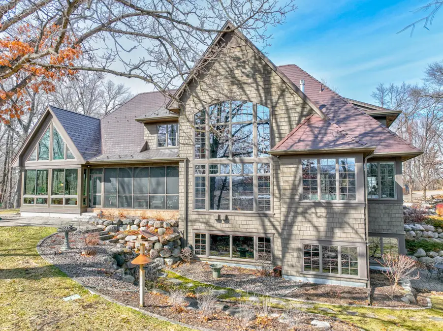 27 Pine Road, North Oaks, MN 55127 - #3