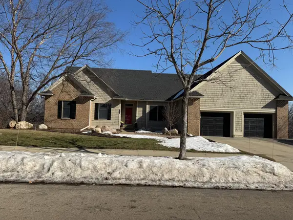 2011 Baihly Heights Drive Sw, Rochester, MN 55902