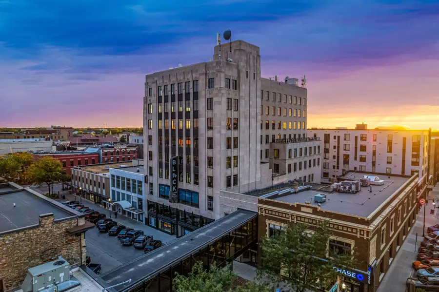 118 Broadway N #802, Fargo, ND 58102 - #2